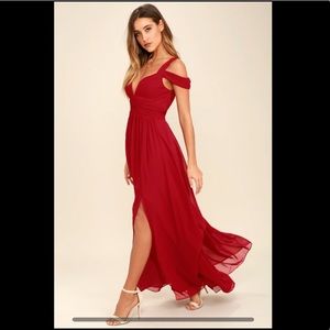 NWT LULU’S OCEAN OF ELEGANCE DRESS. NEVER BEEN WORN. SIZE M